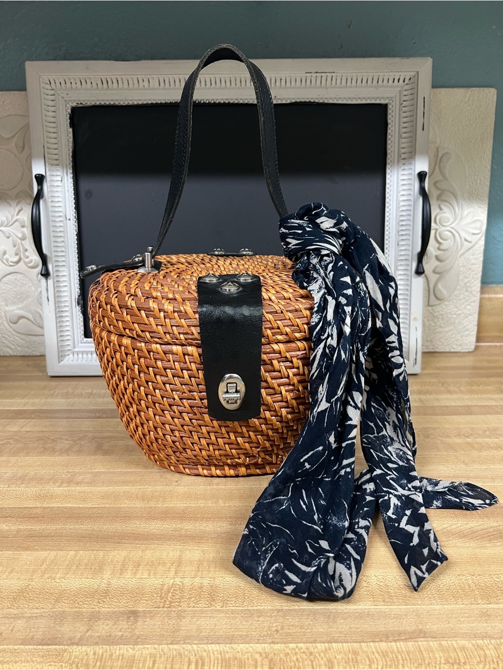 Patricia Nash NWOT Brown Wicker Handbag
